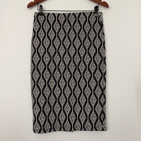 Zara Trafaluc Geo Jacquard Knit Pencil Skirt - Picture 2 of 6
